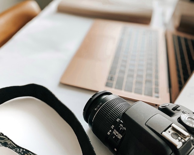 laptop, camera, desk